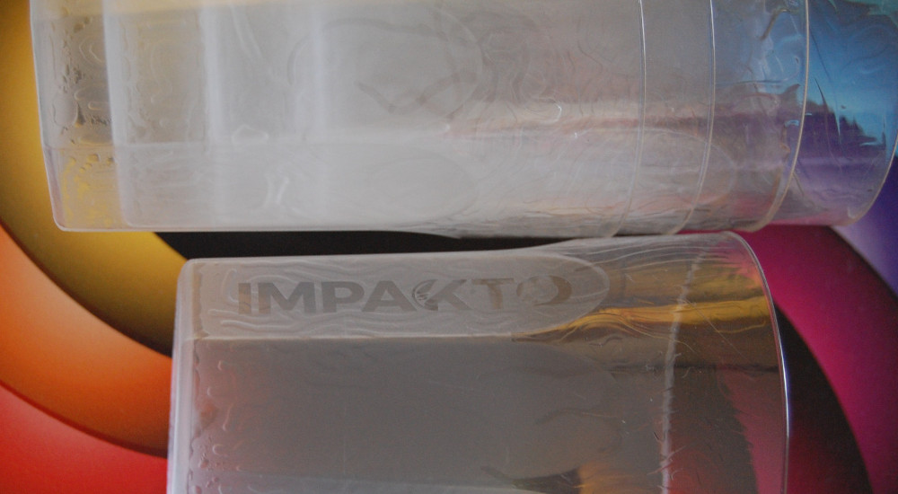 Impakto: bicchiere in bioplastica biodegradabile e compostabile